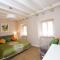 Villa Flores Room