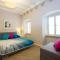 Villa Flores Room