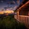 -Pet Friendly- Miners Cabin #5 -Two Double Beds - Private Balcony