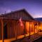 -Pet Friendly- Miners Cabin #5 -Two Double Beds - Private Balcony - Tombstone