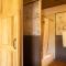 -Pet Friendly- Miners Cabin #5 -Two Double Beds - Private Balcony - Tombstone