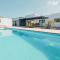 Villa Wind Wave 28A Heated & Shared Pool