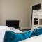 Central, stylish 3 bed apartment with sea views