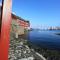 Modern apartment near beach, marina & city centre