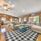 Woodsy Home with View, 1 Mi to Lake Shelbyville