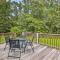 Quiet Home with Fire Pit - 1 Mi to Downtown Acworth! - أكوورث