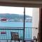 Suite en torres gemelas con vista al mar