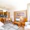 Bright spacious two bed South facing family apartment - 福勒恩