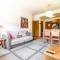 Bright spacious two bed South facing family apartment