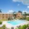 Orange Hill Beach Inn