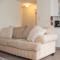 Contemporary, marine 2bd/1ba Apartment C in Kent