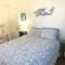 Contemporary, marine 2bd/1ba Apartment C in Kent - 肯特