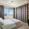 Rhodes Central Suite