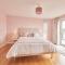 Lloret- Modern retreat with Castle views and private Hot Tub
