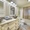 Charming Lakefront Home with Grill and Fire Pit! - New Concord