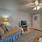 Pet-Friendly Brenham Cottage with Yard!