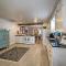 Pet-Friendly Brenham Cottage with Yard!