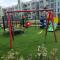 Confortable apartamento de 3 tres habitaciones, con hermosa vista de area verde, ademas de piscinas y juegos infantiles en area recreativa