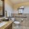 Best Western Plus South Bay Hotel