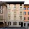Petronilla - Hotel In Bergamo
