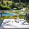 Hotel Sonnalm - SPA,Idyll,Dining - 巴德小基希海姆
