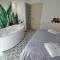 Sonnino Suite jacuzzi apartment