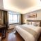 Starr Hotel and Serviced Apartment -Shanghai Jingan Railway Station
