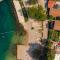 Beachfront House Jovan