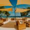 Café de Playa Beach Front Hotel - Coco