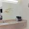 Super 8 by Wyndham North Hollywood