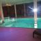 Camera king size in villa con piscina termale