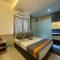 Dolphin Hotel