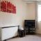 Central quiet self check in 1 bedroom apartment up to 4 - Newbury