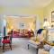 Bayview Pines Country Inn B&B - Mahone Bay