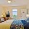 Bayview Pines Country Inn B&B - Mahone Bay