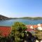 APARTMANI JADRANKA s pogledom na more