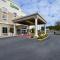 Holiday Inn Express Boston/Milford Hotel, an IHG Hotel