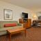 Holiday Inn Express Boston/Milford Hotel, an IHG Hotel - Мілфорд