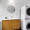Sanders Regent - Popular Three-Bedroom Apartment Near Central Square
