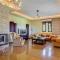 Cretan Sunny Villa With Heated Pool