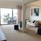 Mariners Cove ~ Luxe Waterfront Apartment
