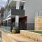 Mariners Cove ~ Luxe Waterfront Apartment
