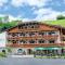 Hotel Edelweiss - Braies