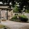 Beautiful Grade II Listed Gatehouse in Great Location