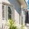 Sway - stunning 5 BR beach house with pool Sway - stunning 5 BR beach house with pool