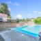 Comfy Holiday Home in Saint-Denis with Private Pool - Saint-Denis
