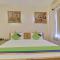 Treebo Komfort Suites, 3 Km From Mysore Palace - Maisúr