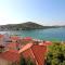 APARTMANI JADRANKA s pogledom na more