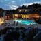 Villa Arton heated swimming-pool