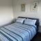 Sunnyside - Surf Side, Linen and Wifi included